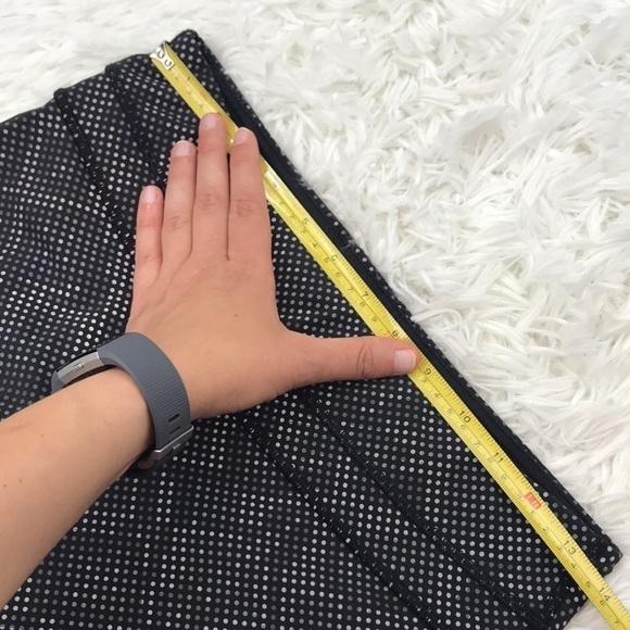 Lululemon Lights Out Pace Tight Ravish Reptile - Picture 17 of 17